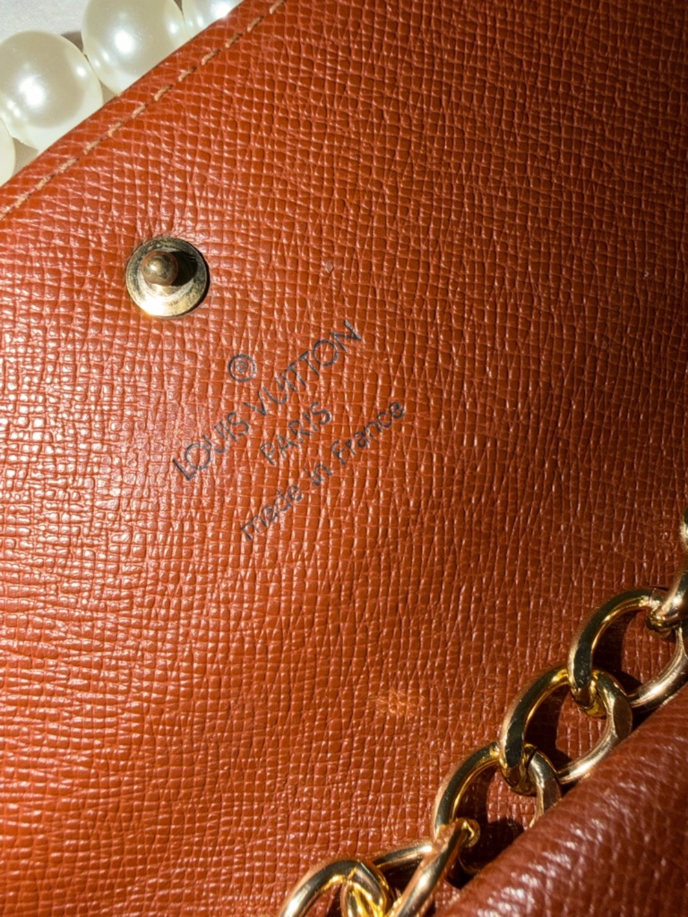 LOUIS VUITTON INTERNATIONAL WALLET - Picture 9 of 15